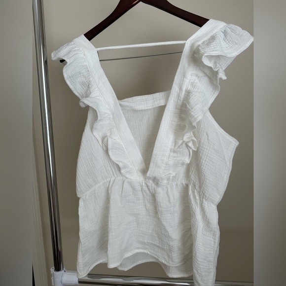 Women’s Top - Picture 5 of 5